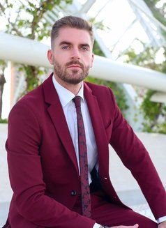 Eros - Male escort in Madrid Photo 5 of 6