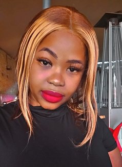 Erotic Barbie - puta in Johannesburg Photo 1 of 5