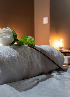 Erotic Massage - escort agency in Barcelona Photo 10 of 16