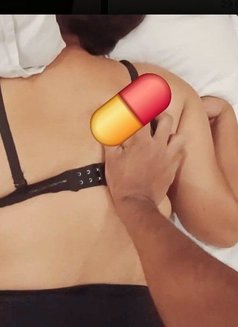 Erotic Massage for Female Couples - masseur in Bangalore Photo 1 of 8