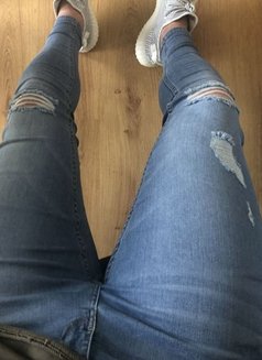 Erotic Men to Men Masseur - Male companion in Chennai Photo 3 of 4