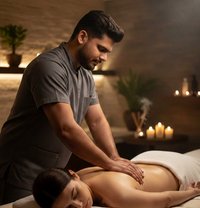 LADIES - Erotic, TANTRA & Nuru Massage - masseur in Dubai