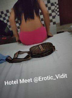 Erotic Vidit - Male escort in New Delhi Photo 2 of 2
