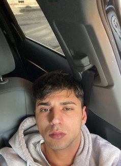 Ertoo - Male escort in İstanbul Photo 5 of 5