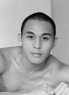 Erwin Diaz - Acompañantes masculino in Manila Photo 3 of 4
