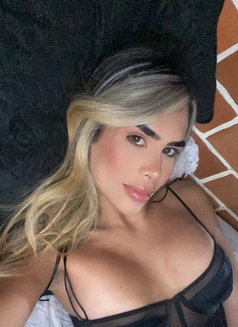 Ery🥰 - Transsexual escort in Abu Dhabi Photo 5 of 5
