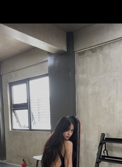 Erza Scarlet - Transsexual escort in Makati City Photo 4 of 4