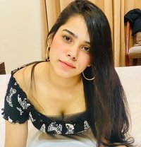 Escort Alisha - escort in Karāchi