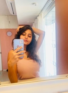 Escort Available - puta in Hyderabad Photo 1 of 3