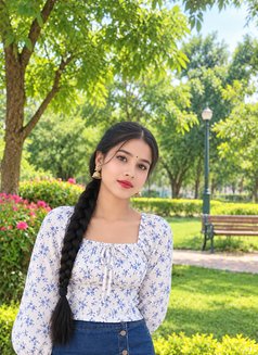 Escort cam & real escort - escort in Hyderabad Photo 6 of 6