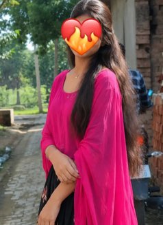 Escort cam & real escort - escort in Hyderabad Photo 4 of 6
