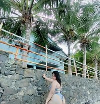 STUDENT CURVY BABE - escort in Manila