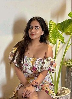 Escort Ghaziabad - puta in Ghaziabad Photo 7 of 8