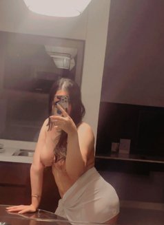 🇪🇬🇪🇬 سالى مصرية مصرية 🇪🇬🇪🇬 - escort in Al Manama Photo 2 of 22