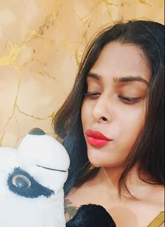 Hot Shemale Big Dick online video call - Acompañantes transexual in Bangalore Photo 2 of 8