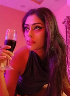 Hot Shemale Big Dick online video call - Acompañantes transexual in Bangalore Photo 7 of 8