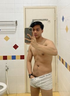 Escort massage Good service - Acompañantes masculino in Kuala Lumpur Photo 5 of 11