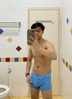 Escort massage Good service - Acompañantes masculino in Kuala Lumpur Photo 6 of 11