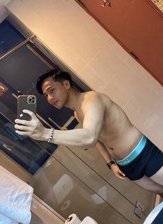 Escort massage Good service - Acompañantes masculino in Kuala Lumpur Photo 10 of 11