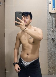 Escort massage Good service - Male escort in Kuala Lumpur Photo 1 of 16
