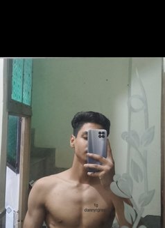 Escort Only Female or Couples - Male escort in Noida Photo 4 of 4