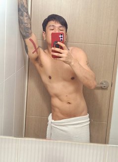 Escort Pampanga - Male escort in Angeles City Photo 3 of 4
