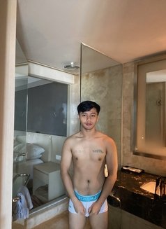 Escort Sensational Boyfriend - Male escort in Singapore Photo 5 of 14