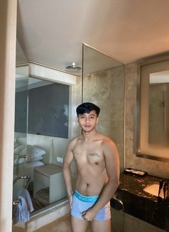 Escort Sensational Boyfriend - Male escort in Singapore Photo 6 of 14