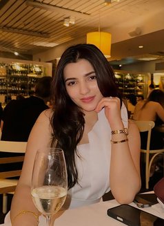 Escort Service - escort in Mumbai Photo 1 of 5