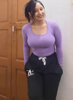 Escort Service Kavya Sharma - escort in Kolkata Photo 1 of 2