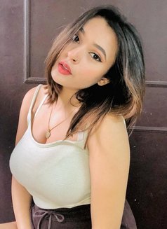 Escort Services Available - escort in Kolkata Photo 1 of 2