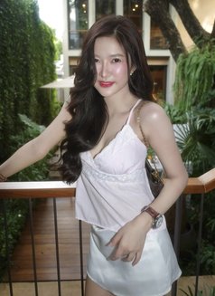 Escort Young Cute - puta in Jakarta Photo 2 of 8