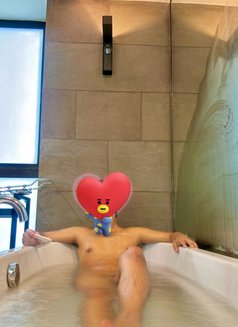 Escortic male escort - Acompañantes masculino in Noida Photo 15 of 15