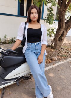 Escorts Service in Kphb Madhapur Miyapur - puta in Hyderabad Photo 5 of 6