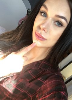 Esdras - escort in Toulouse Photo 1 of 2