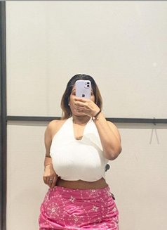 Esha Chauhan - escort in Candolim, Goa Photo 3 of 4