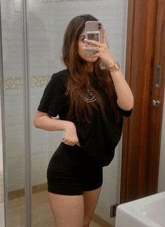 Esha College Student - escort in Abu Dhabi Photo 3 of 5