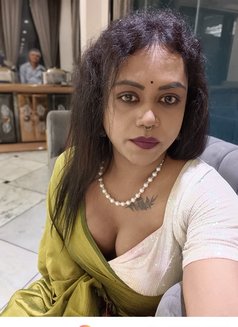 Esha Ghosh - Transsexual escort in Kolkata Photo 4 of 7
