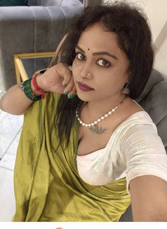 Esha Ghosh - Transsexual escort in Kolkata Photo 6 of 7