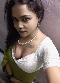 Esha Ghosh - Transsexual escort in Kolkata Photo 6 of 12