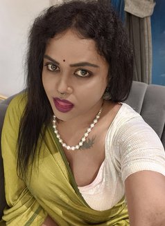 Esha Ghosh - Transsexual escort in Kolkata Photo 12 of 12