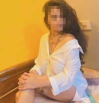 Jeni Independent - escort in Colombo