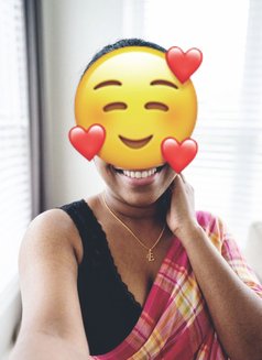 Esha Independent / Age 25/ Mallu - escort in Kochi Photo 2 of 4