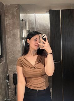 Esha - escort in Candolim, Goa Photo 1 of 4