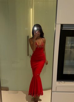 Esha - escort in Sharjah Photo 4 of 7