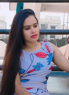 Esha - escort in Hyderabad Photo 2 of 3