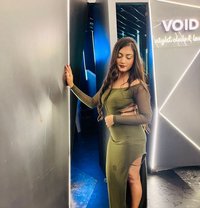 Esha - escort in Kochi