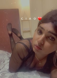 Esha - Transsexual escort in Bangalore Photo 4 of 4