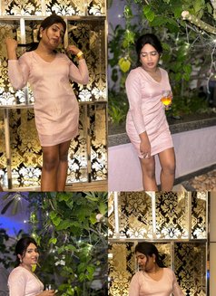 Esha - Transsexual escort in Bangalore Photo 2 of 3