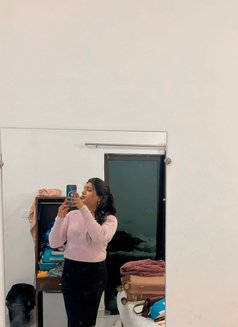 Esha - Transsexual escort in Bangalore Photo 2 of 2